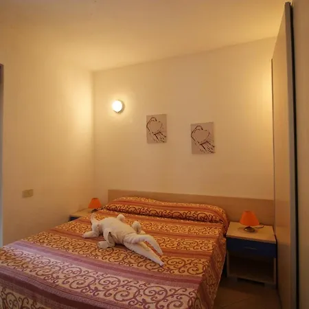 Turagri A 300m Dalla 4 Da Letto Сasa de vacaciones *