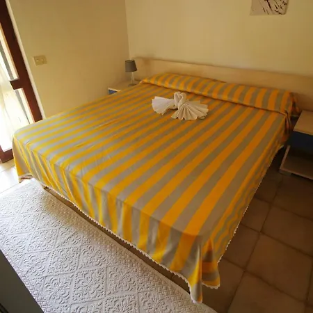 Turagri A 300m Dalla 4 Da Letto Сasa de vacaciones Costa Rei